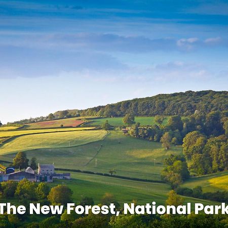 Cosy Retreat Near New Forest Ellingham  외부 사진